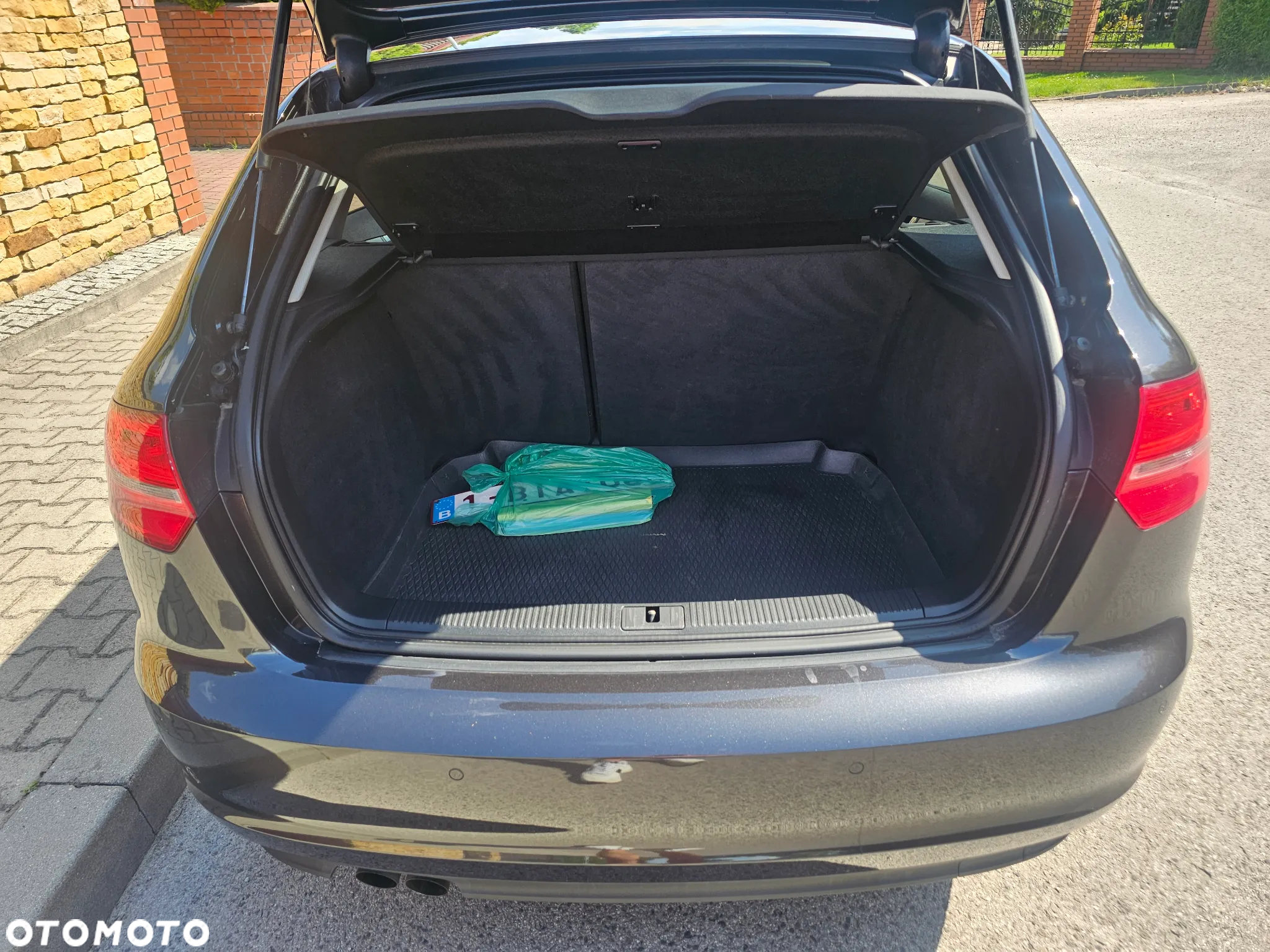 Audi A3 ver-1-4-tfsi-sportback-attraction - 21