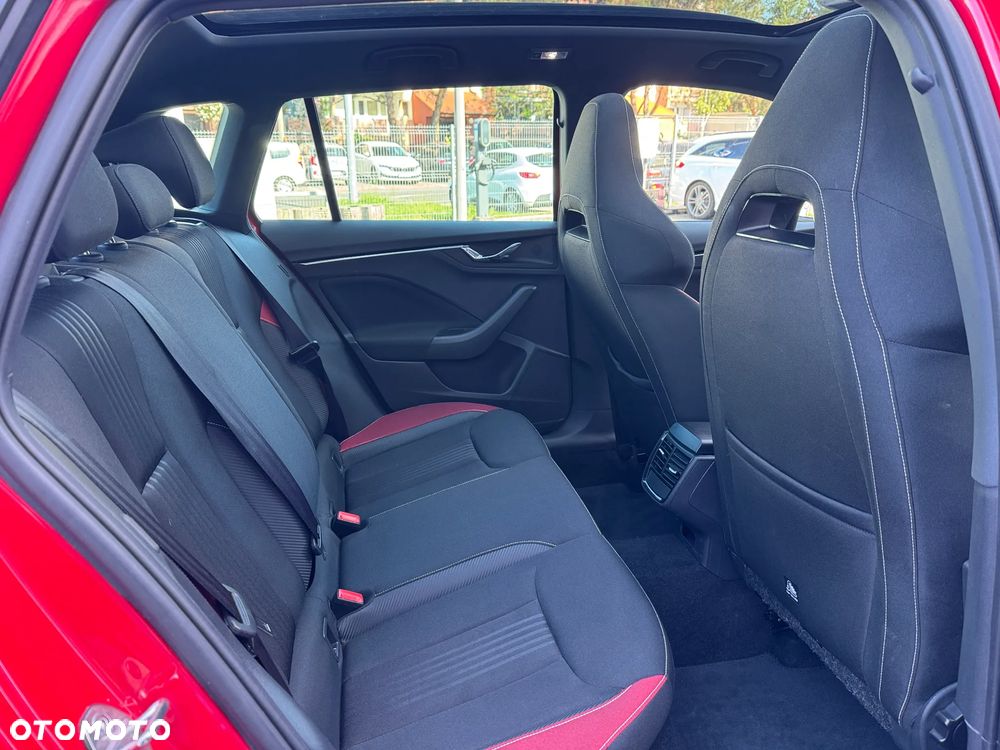 Skoda Kamiq 1.5 TSI Monte Carlo - 17