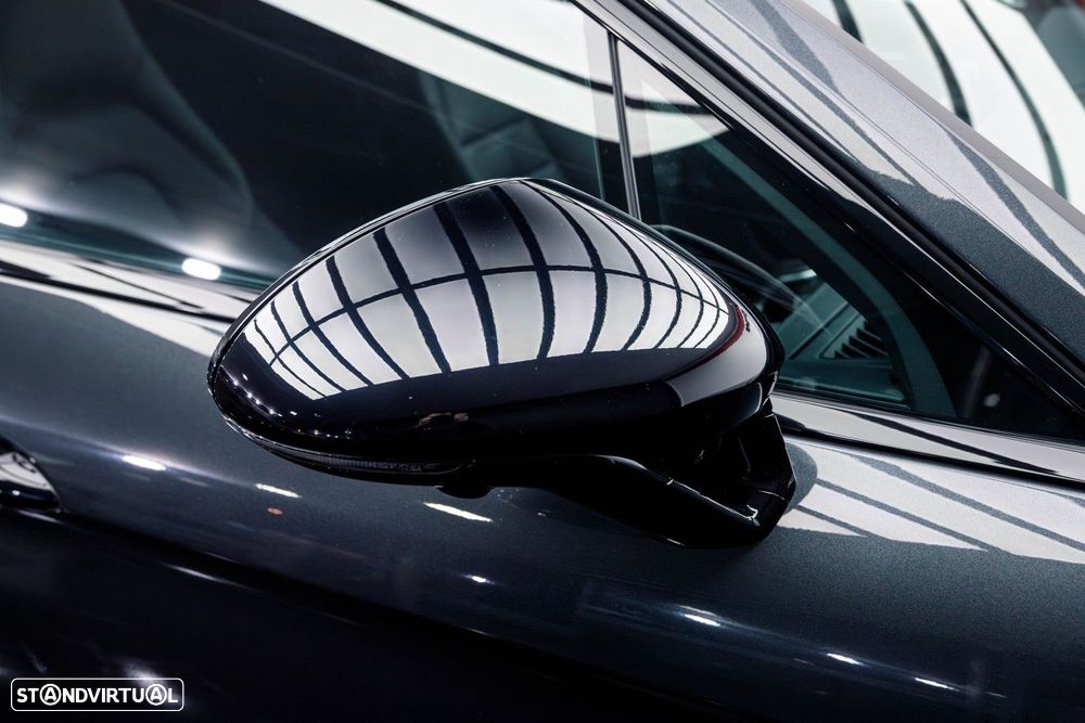 Porsche Panamera Sport Turismo 4 E-Hybrid Platinum Edition - 9