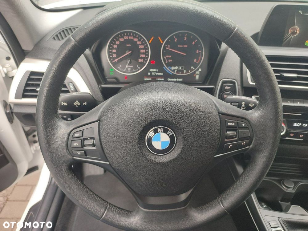 BMW Seria 1 118d xDrive Sport Line - 16