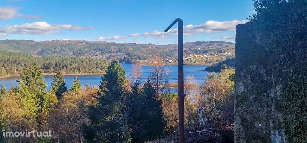 Quinta c/ 2 casas em Pedra p/ restauro - Campos - Grande imagem: 3/56