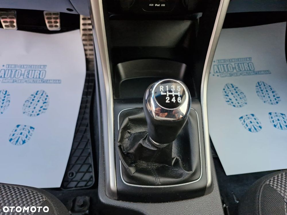 Hyundai i30 1.6 CRDi Comfort - 36