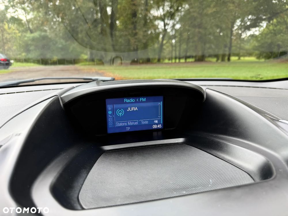 Ford Kuga 2.0 TDCi 2x4 Titanium - 20