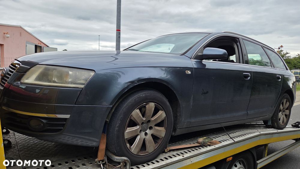 Audi A6 Avant - 1