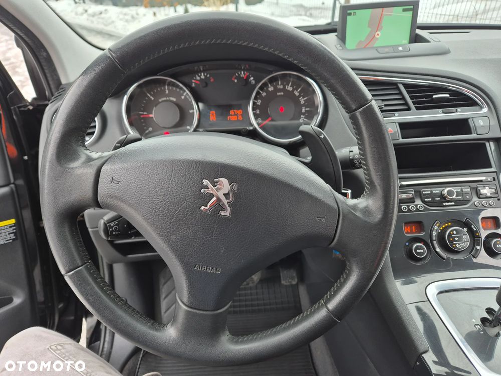 Peugeot 5008 e-HDI FAP 115 EGS6 Stop&Start Allure - 18