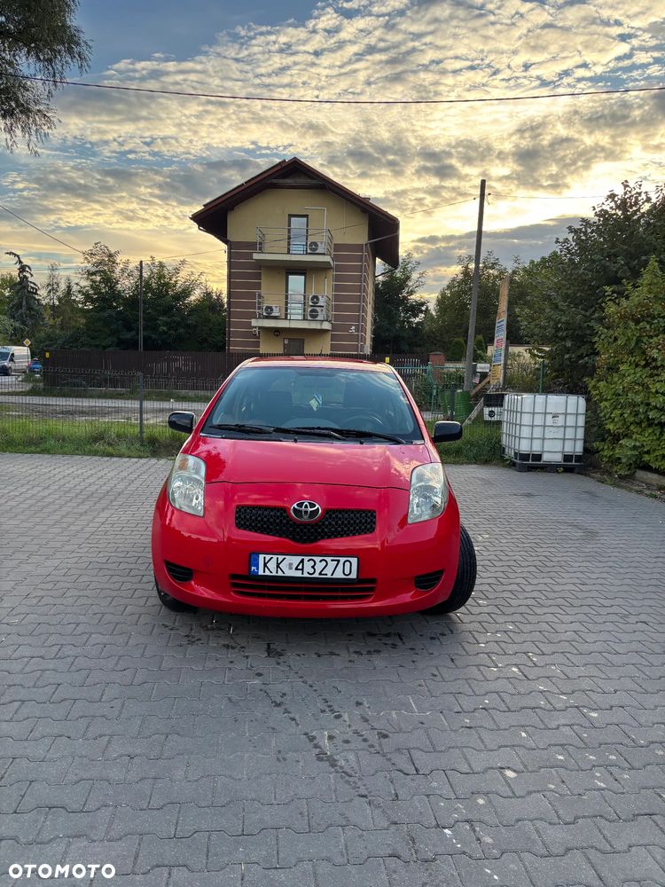 Toyota Yaris 1.0 Luna - 2
