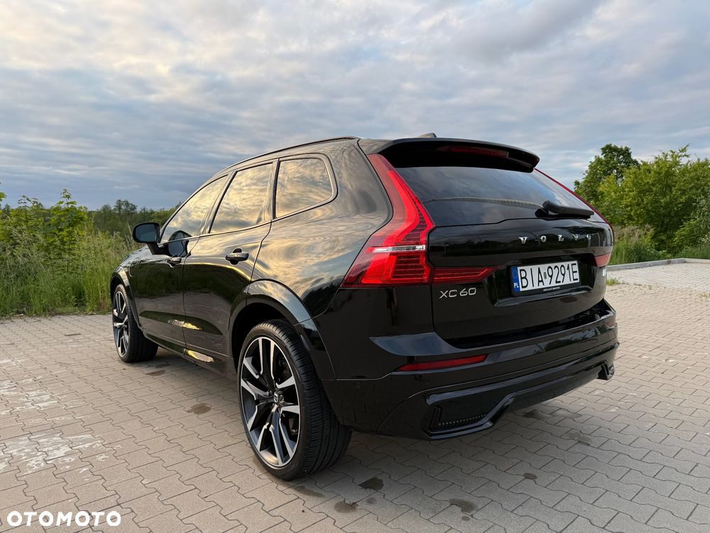 Volvo XC 60 T8 Plug-In Hybrid AWD Ultra Dark - 7