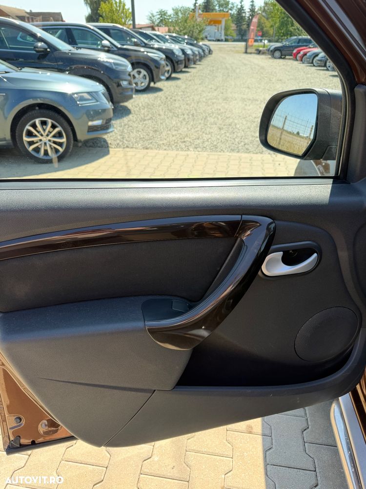 Dacia Duster dCi 90 FAP 4x4 Ambiance - 11