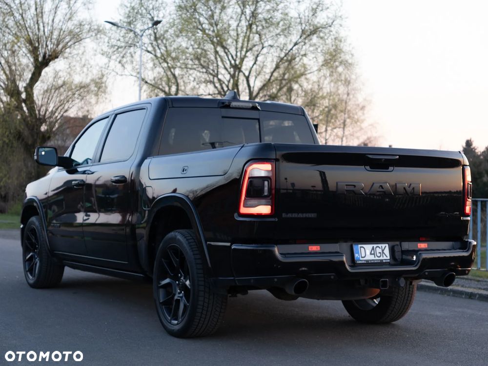 RAM 1500 5.7 Crew Cab Laramie - 3