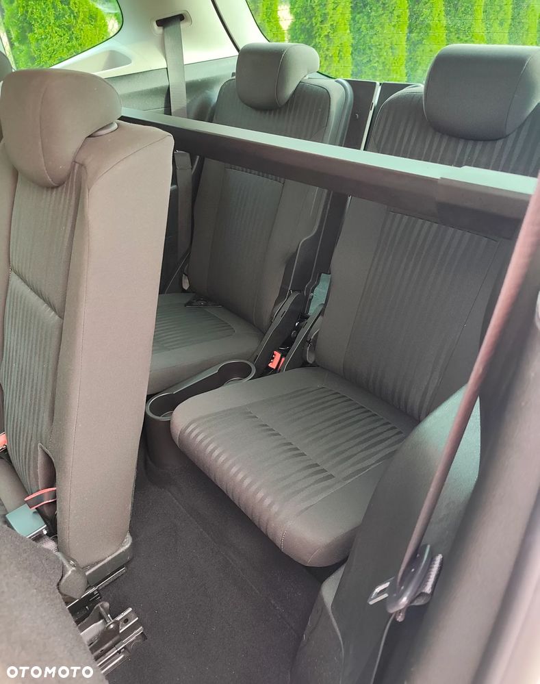 Opel Zafira - 10