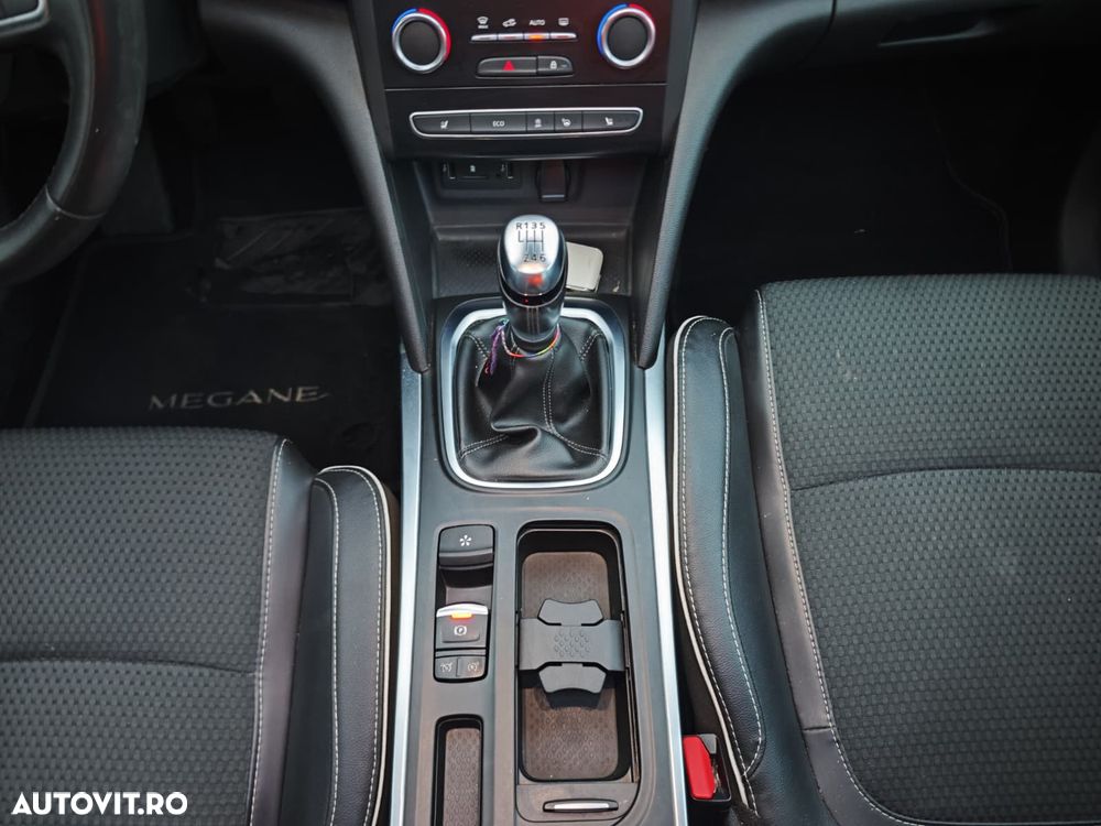 Renault Megane Grandtour ENERGY dCi 130 BOSE EDITION - 25