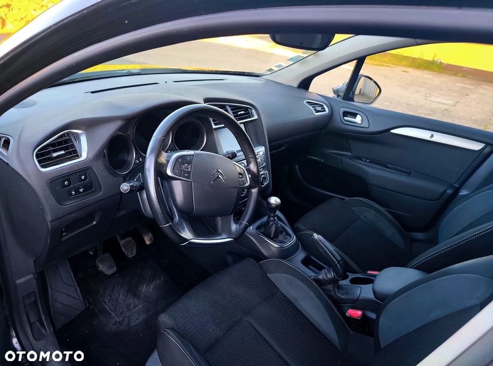 Citroën C4 HDi 115 Selection - 9