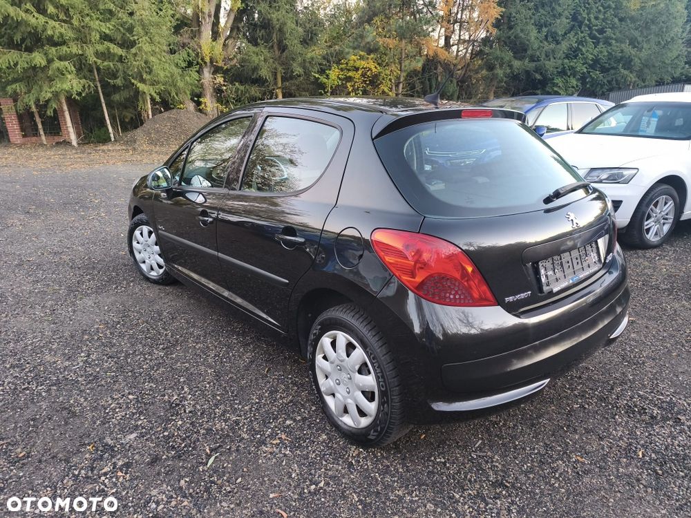 Peugeot 207 - 3