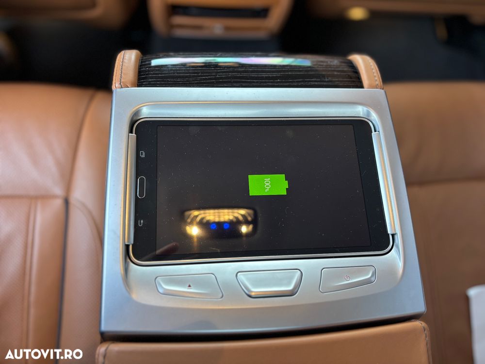 BMW Seria 7 750i xDrive - 15