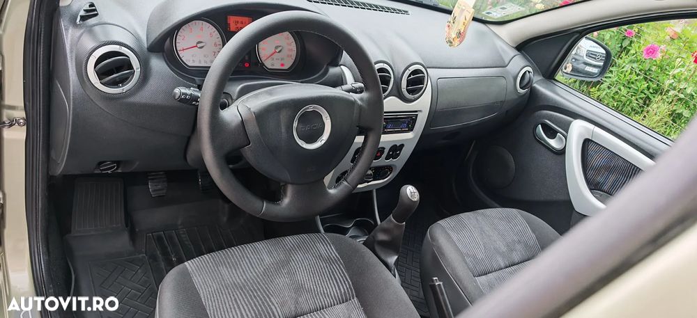 Dacia Sandero 1.6 MPI Laureate - 5