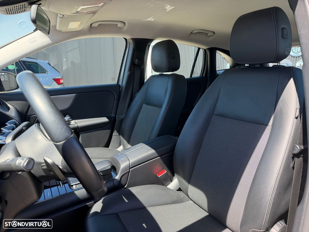 Mercedes-Benz GLA 180 d - 6