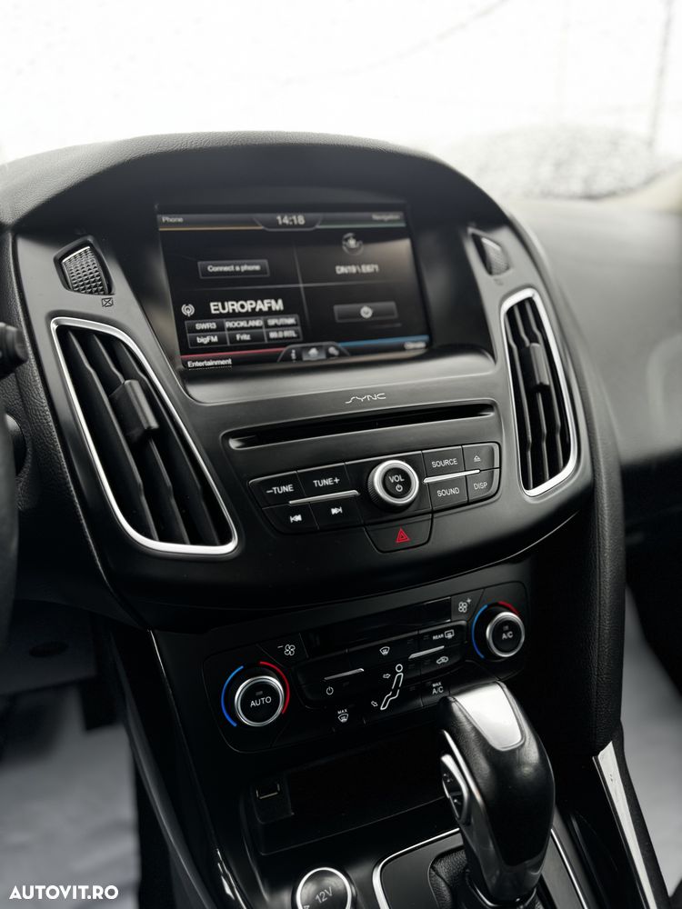 Ford Focus - 22