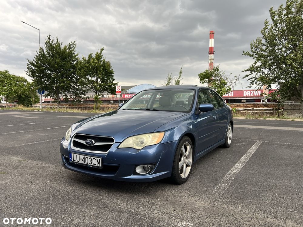 Subaru Legacy - 1