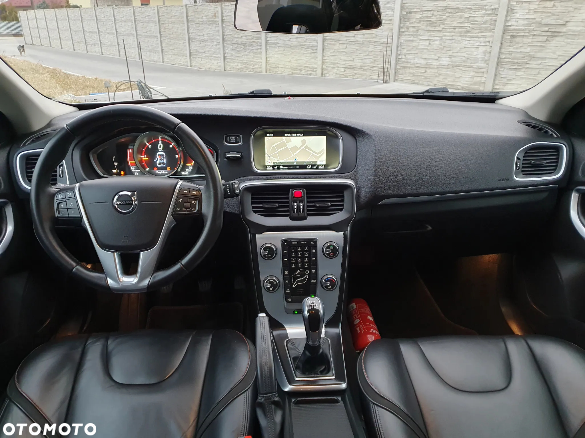Volvo V40 D4 Drive-E Ocean Race - 15
