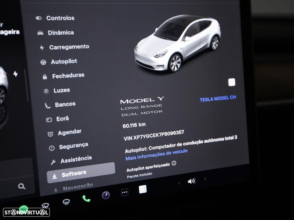 Tesla Model Y Long Range Dual Motor AWD - 18