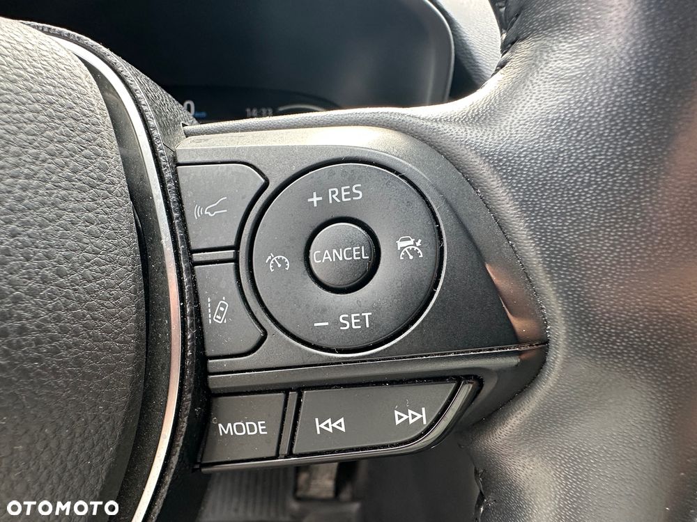 Toyota RAV4 2.5 Hybrid Black Edition by JBL 4x4 - 22