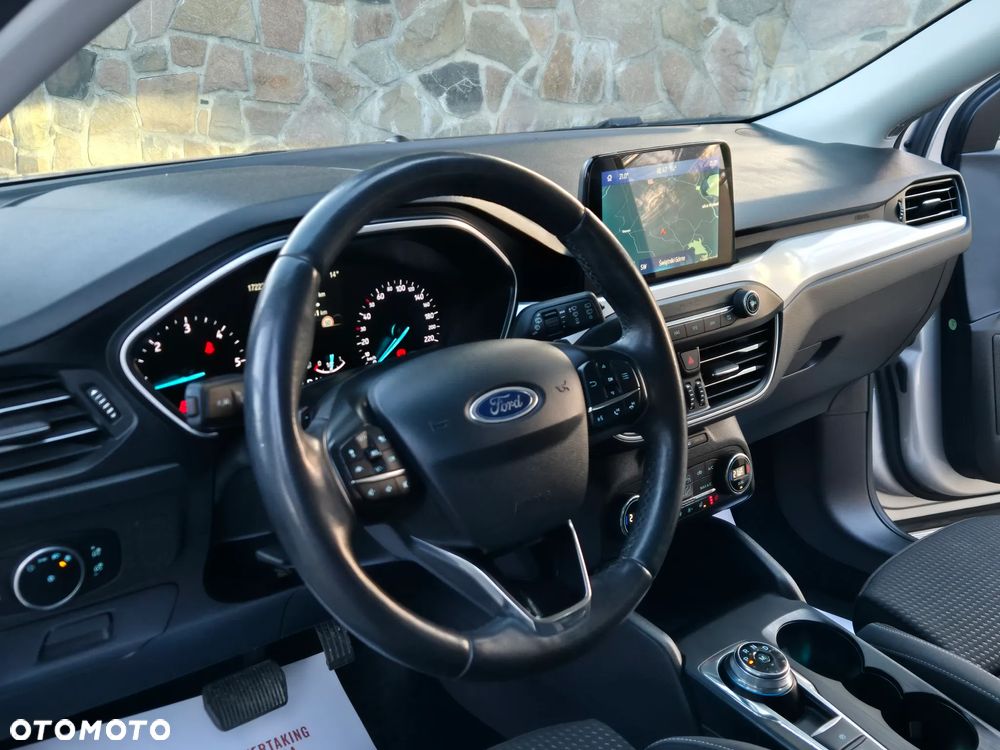 Ford Focus 1.5 EcoBlue Start-Stopp-System TITANIUM DESIGN - 26
