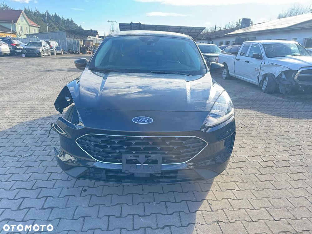 Ford Kuga - 2