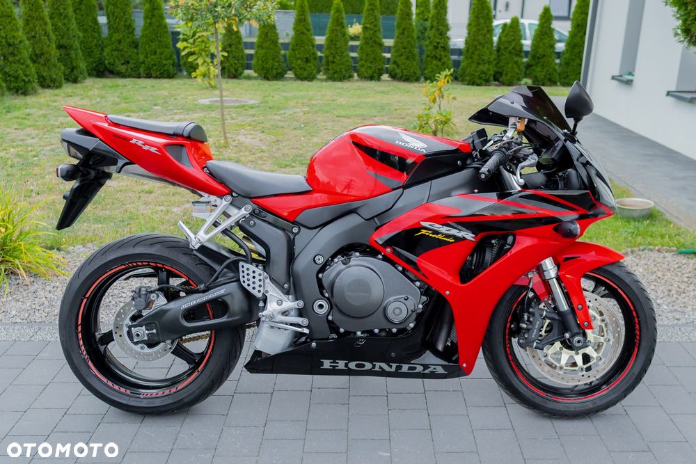 Honda CBR - 3