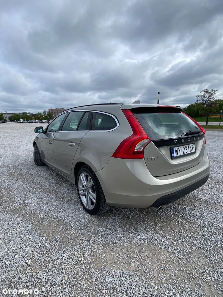 Volvo V60 - 13