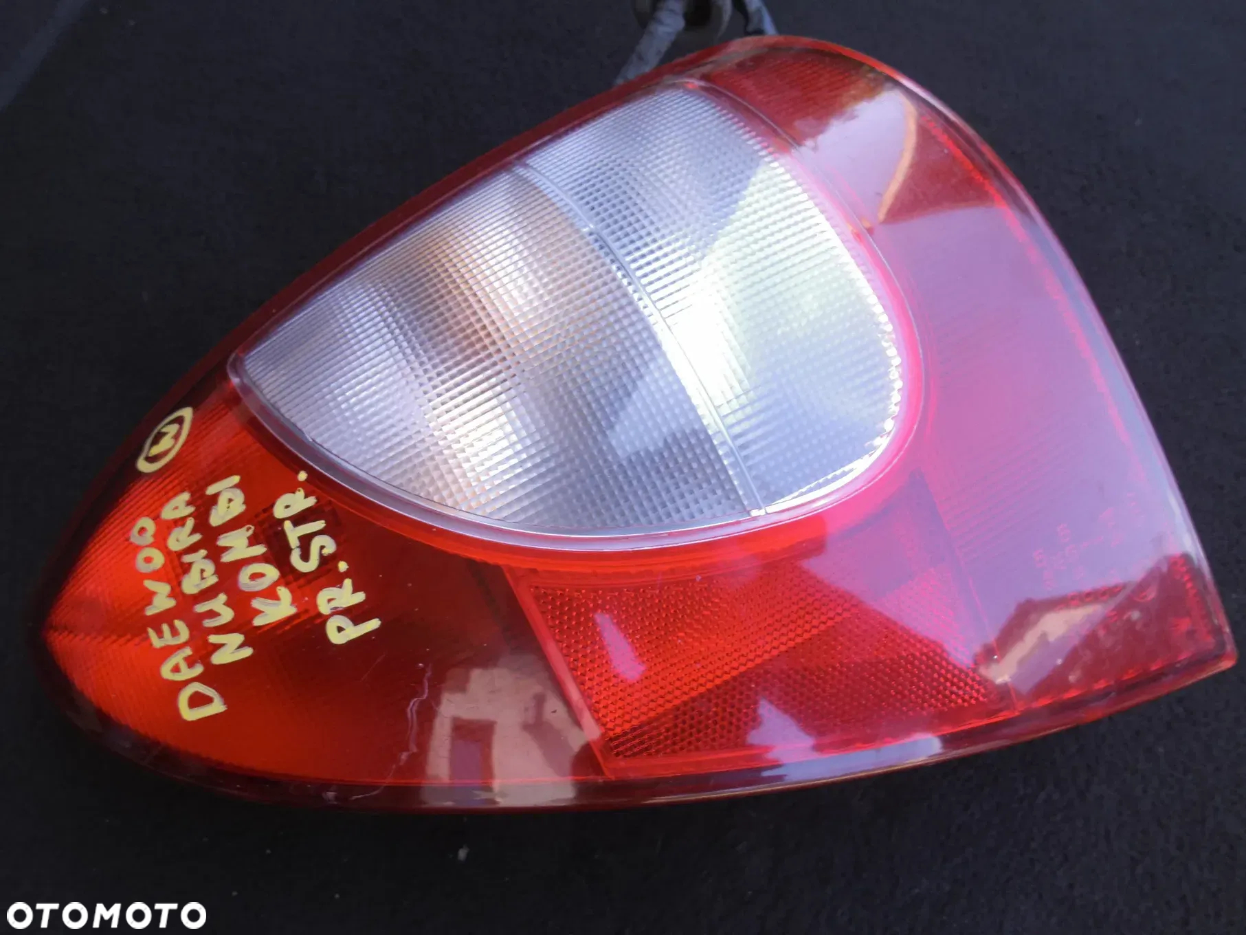 DAEWOO NUBIRA II KOMBI LAMPA PRAWA TYLNA PRAWY TYŁ 0311-000908 - 2