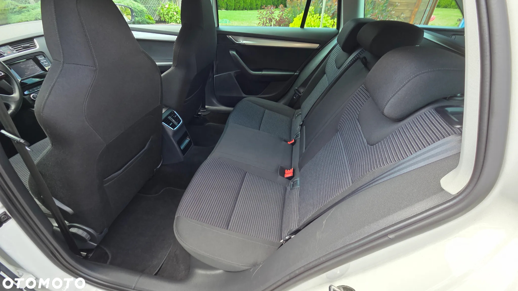 Skoda Octavia 2.0 TDI (Green tec) DSG Style - 8