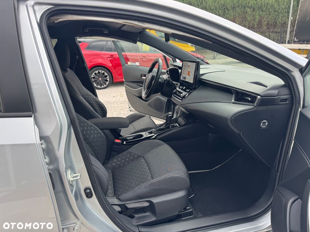 Toyota Corolla 1.8 Hybrid Style - 32