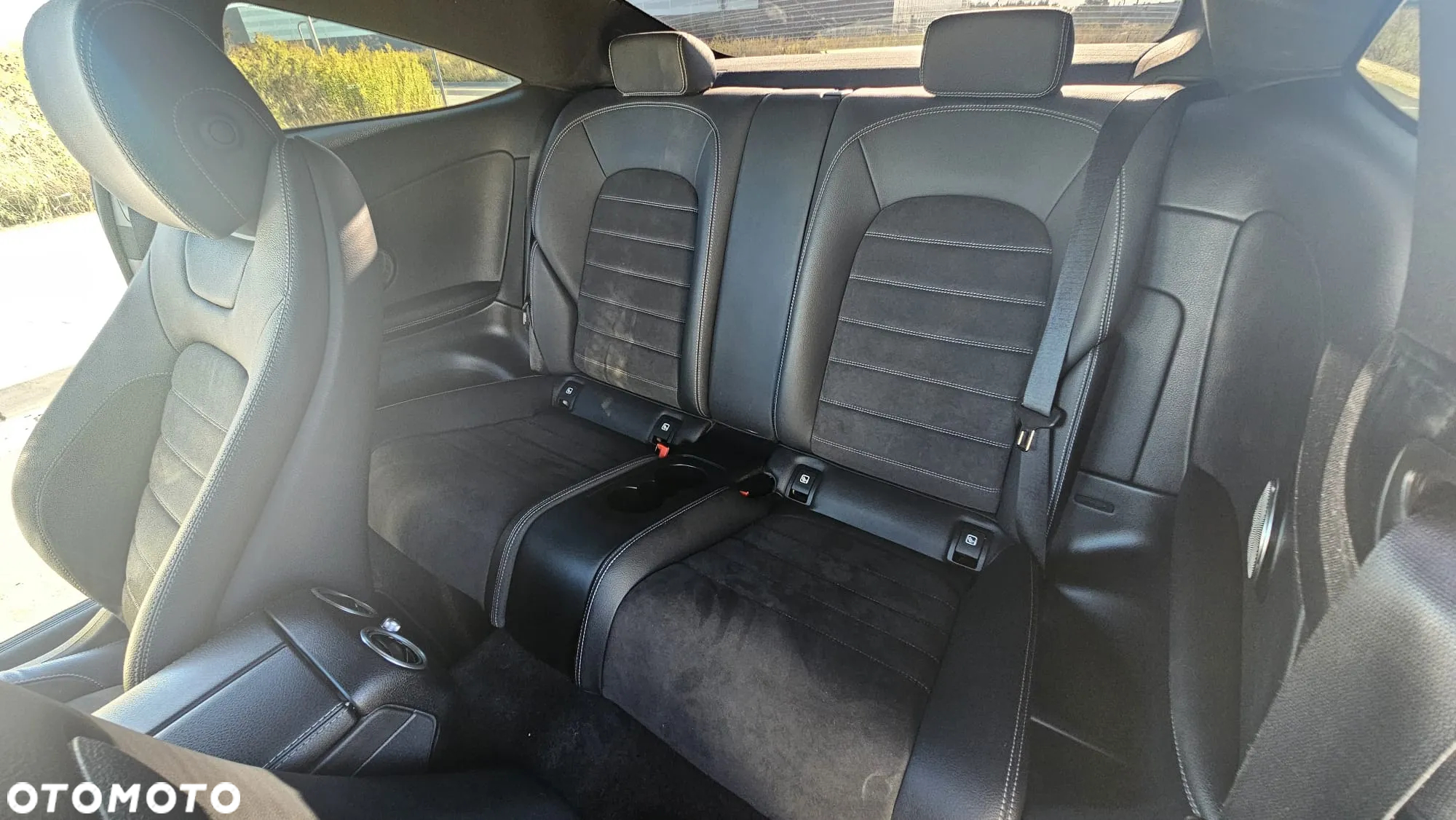 Mercedes-Benz Klasa C 200 Coupe 9G-TRONIC AMG Line - 34