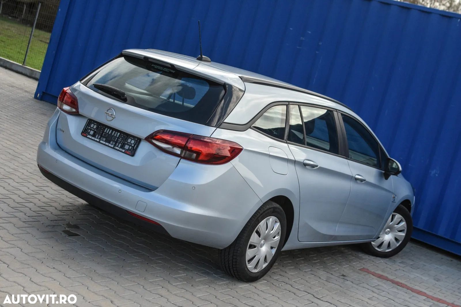 Opel Astra 1.5 D Start/Stop Business Edition - 4
