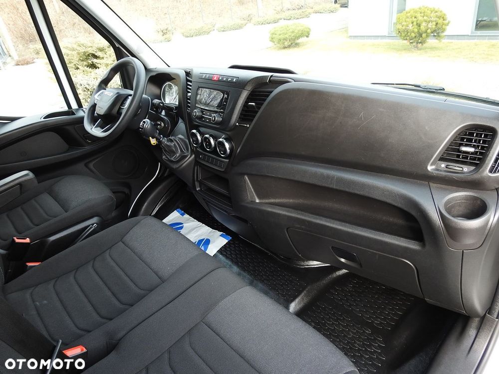 Iveco DAILY 35C16 KONTENER WINDA 8 PALET TEMPOMAT BLIŹNIACZE KOŁA KLIMATYZACJA  160KM - 39