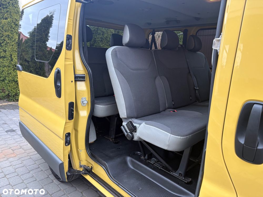 Opel Vivaro - 11