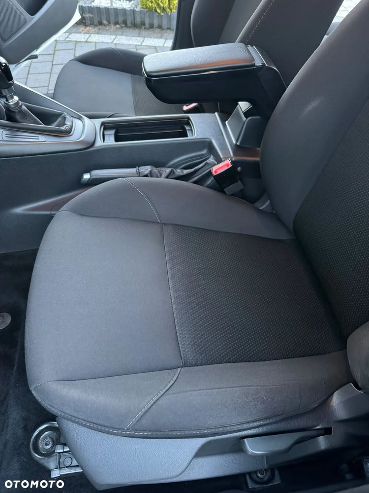 Ford Focus - 17
