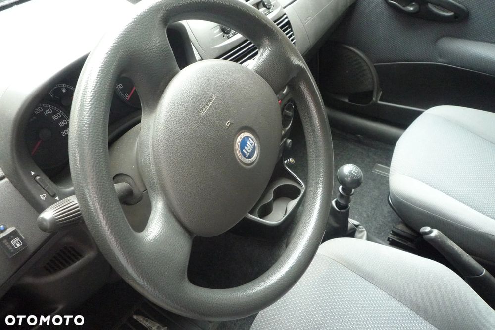 Fiat Punto - 11