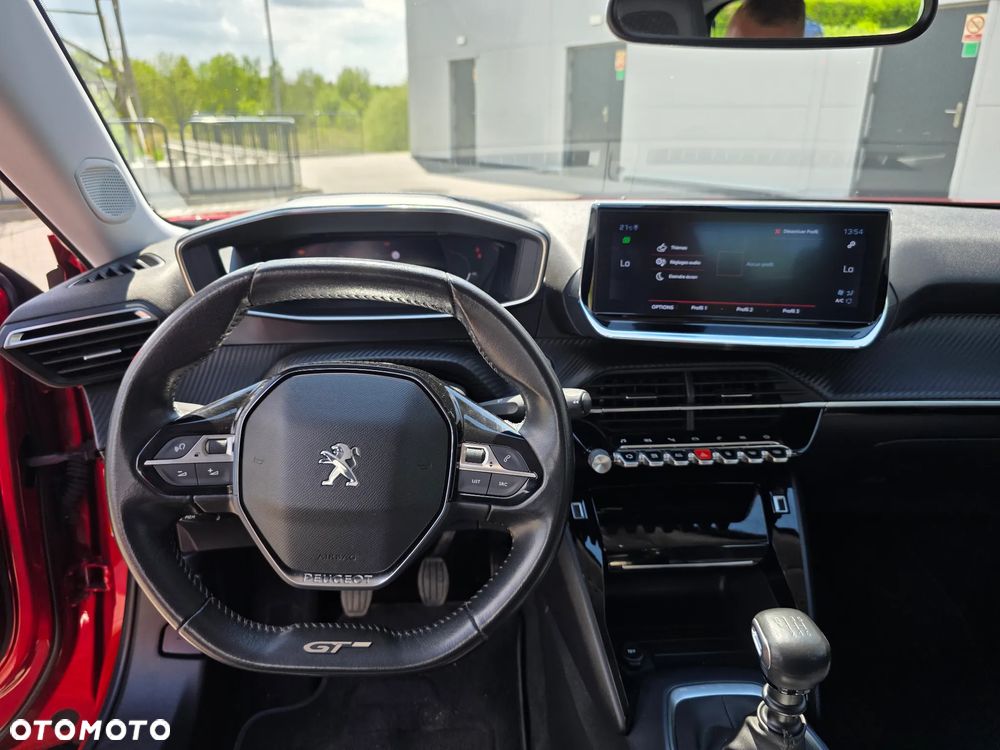 Peugeot 2008 PureTech 130 GT Pack - 36