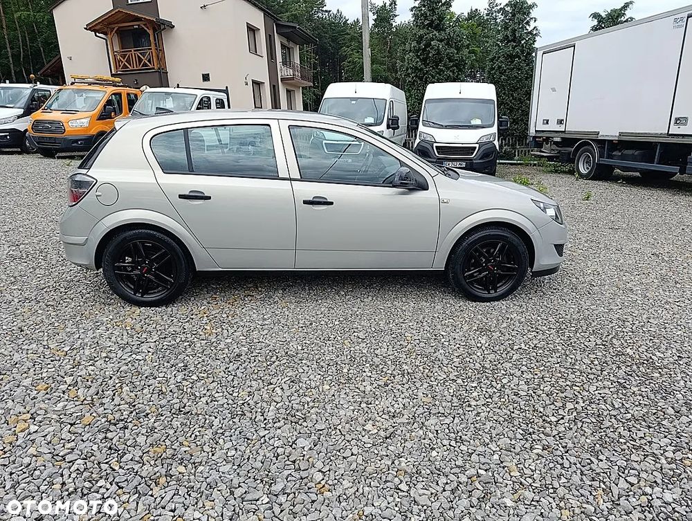Opel Astra 1.4 Cosmo - 3