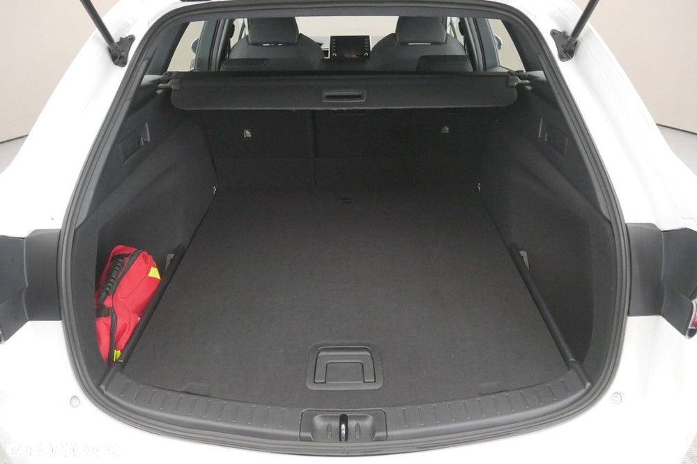 Toyota Corolla 1.8 Hybrid Comfort - 16