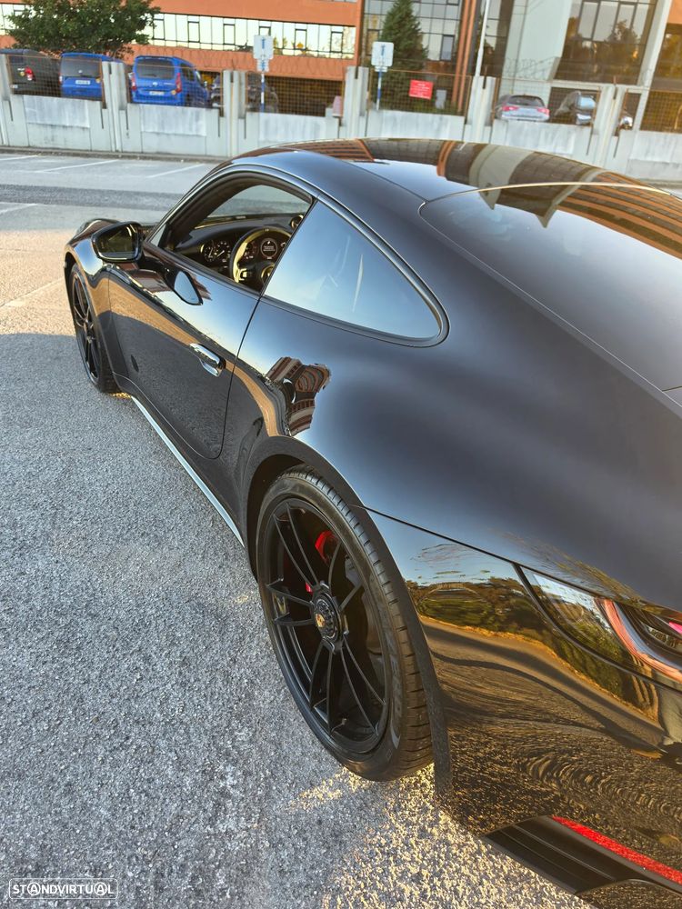 Porsche 911 (992) Carrera 4 GTS PDK - 19