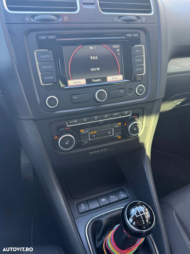 Volkswagen Golf 1.6 TDI DPF BlueMotion Technology MATCH - 32