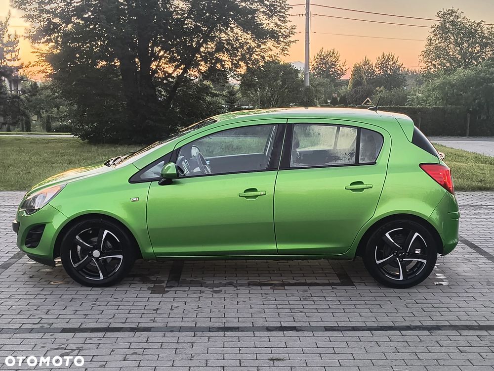 Opel Corsa 1.2 16V Edition 150 - 2