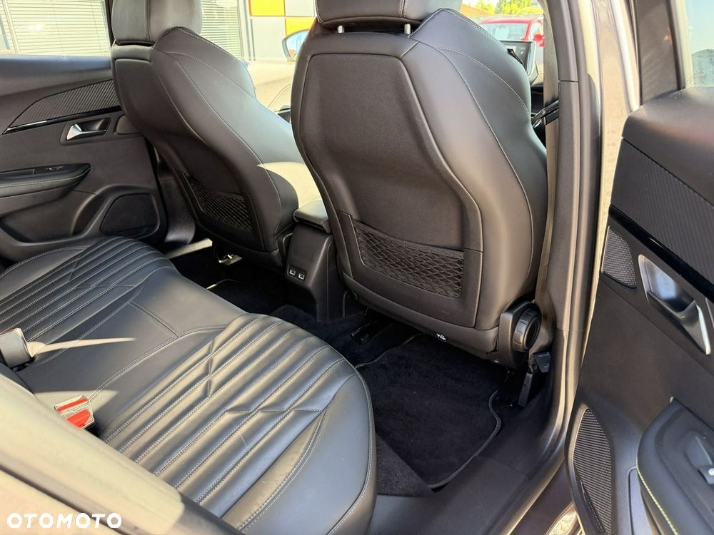 Peugeot 2008 - 14