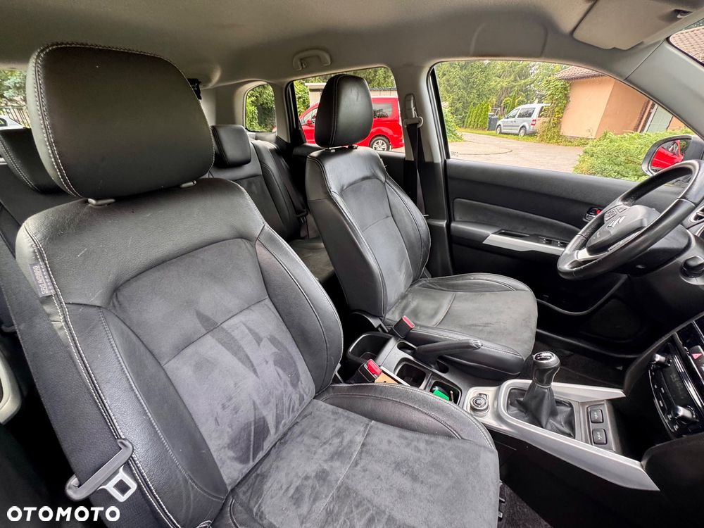 Suzuki Vitara 1.6 (4x4) Allgrip Comfort+ - 36