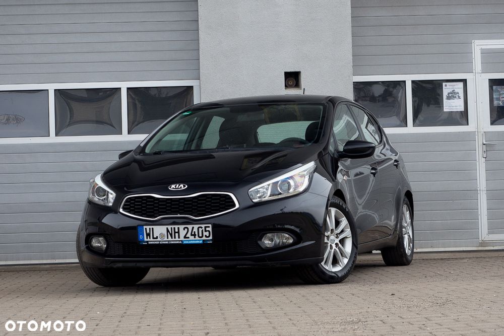 Kia Ceed - 4