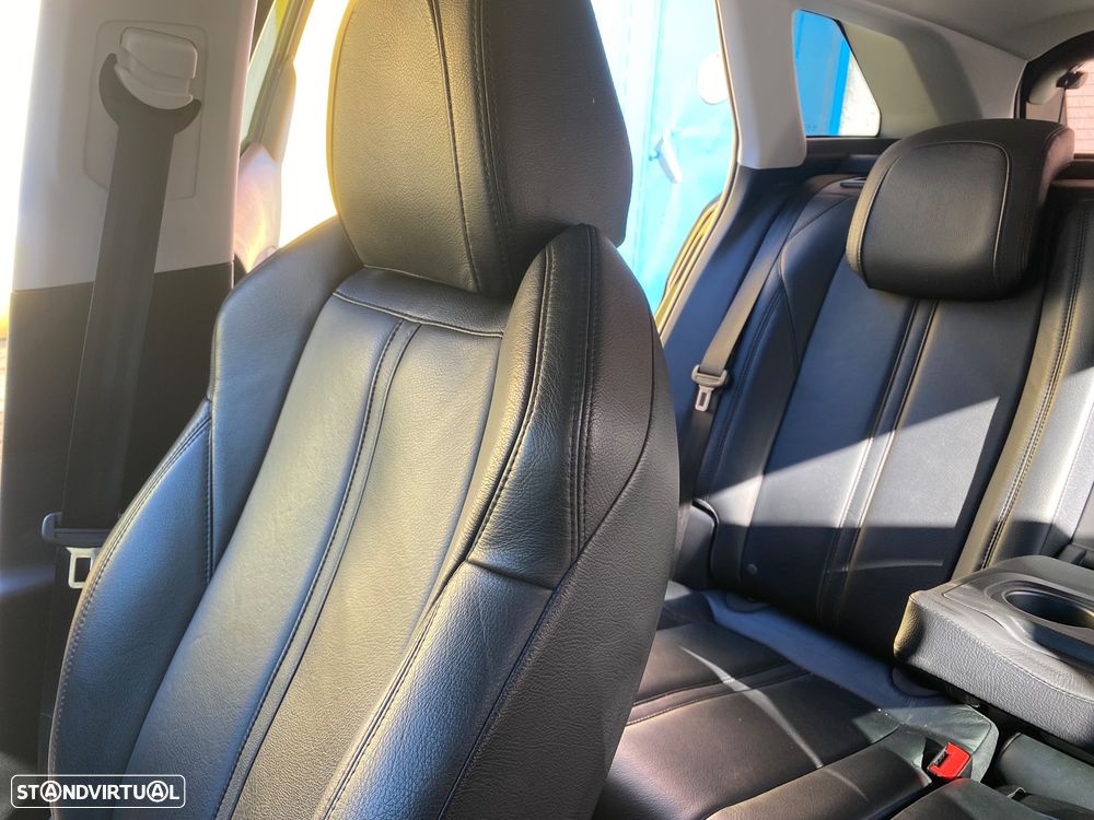 Peugeot 3008 BlueHDi 130 Stop & Start Allure Pack - 24