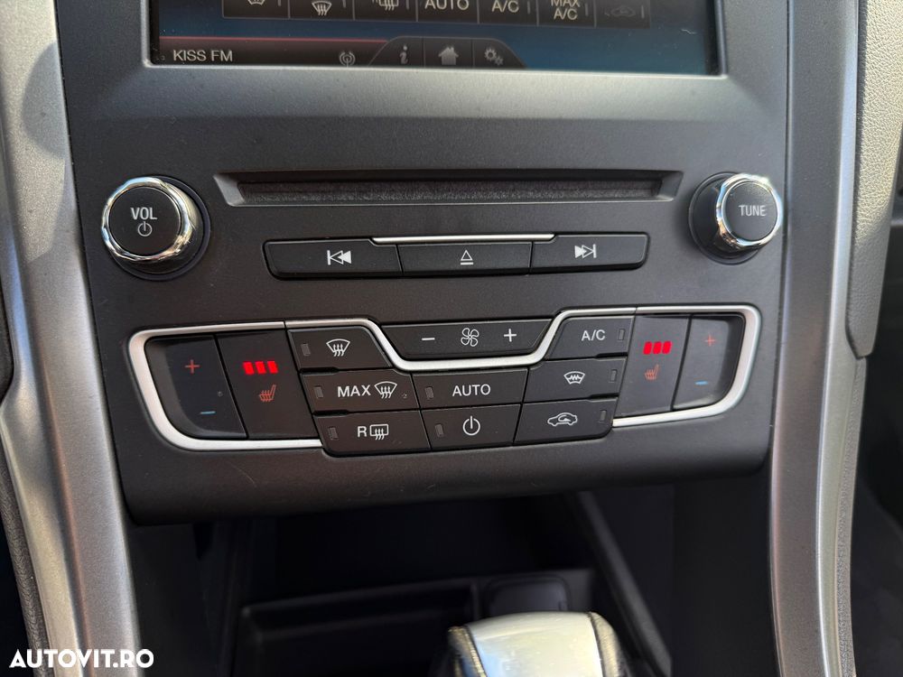 Ford Mondeo 2.0 TDCi Powershift Titanium - 8