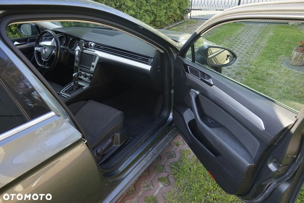 Volkswagen Passat Variant 2.0 TDI BMT Comfortline DSG - 17